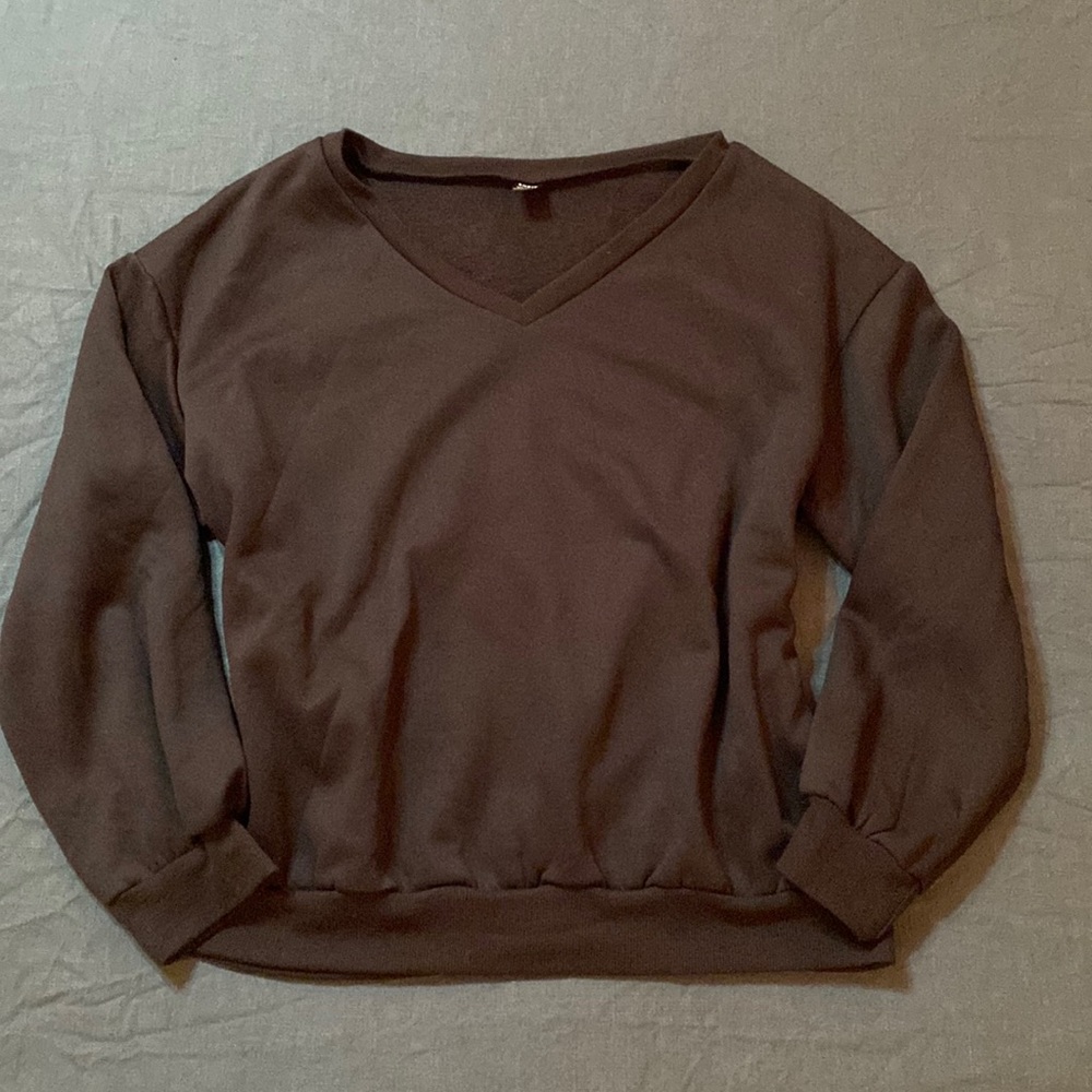 V Neck Black Pullover Sweatshirt Large